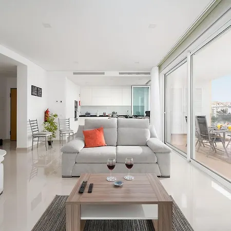 Marina View 12 With Pool By Homing 公寓
