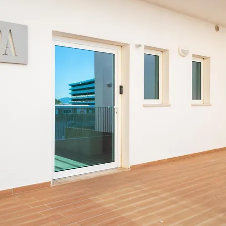 Marina View 12 With Pool By Homing 公寓 *